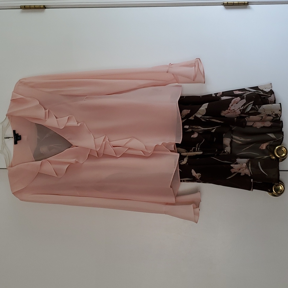 Chaps Matching pink 2-piece blouse and skirt outfit